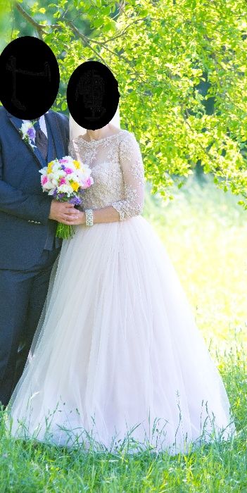 vînd rochie mireasă