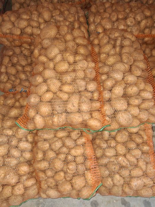 Vand cartofi de consum