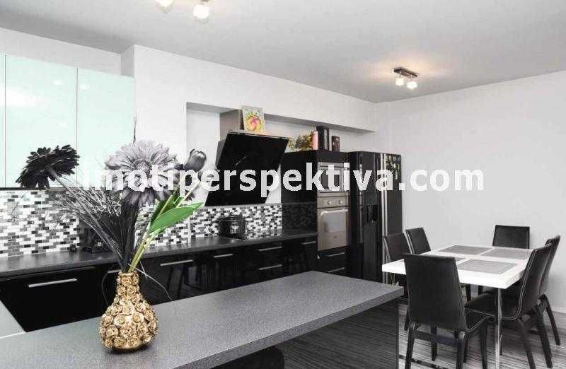 Продава се Тристаен апартамент в Пловдив, Христо Смирненски - 128 кв.м за 1438 €/кв.м - Снимка #4