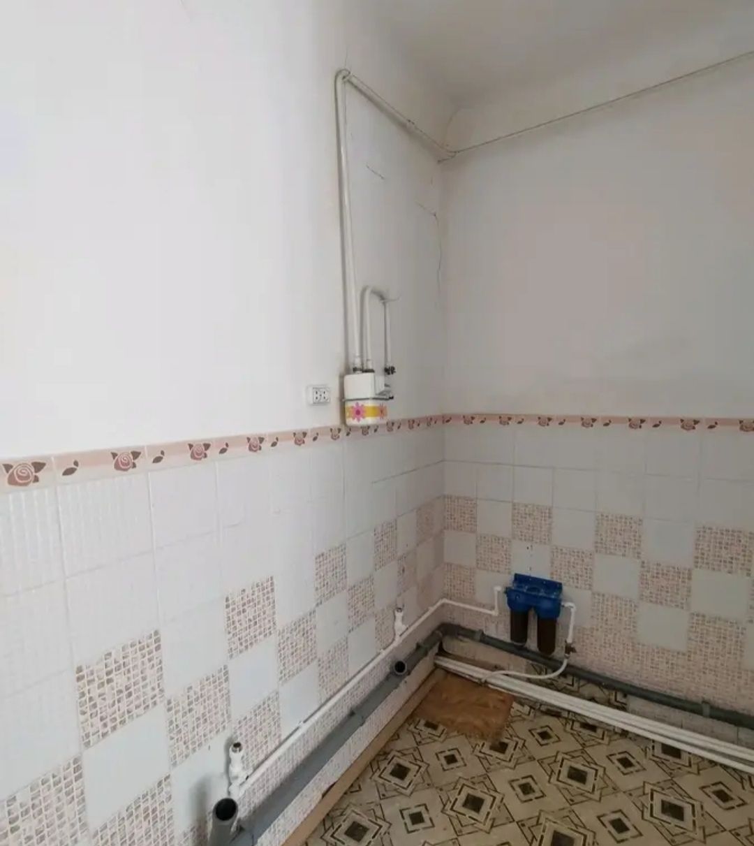Продаётся коммерческое помещение, центр, Кирова.