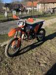Ktm 125 merge foarte bine