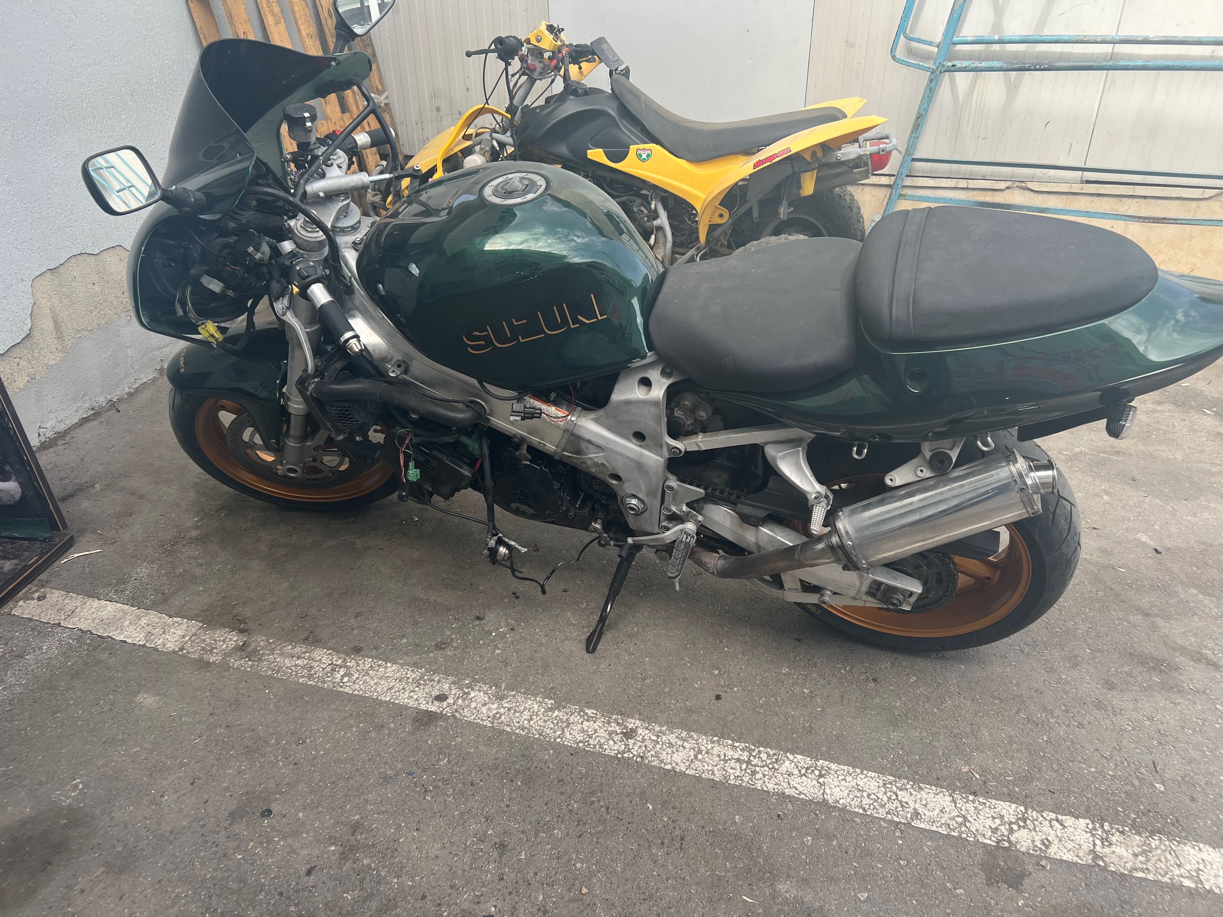 Suzuki TL 1000 / тл 1000 на ЧАСТИ