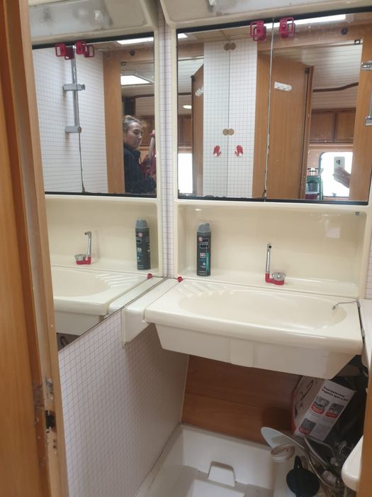 Vand rulotă marca caravane fara infiltratii