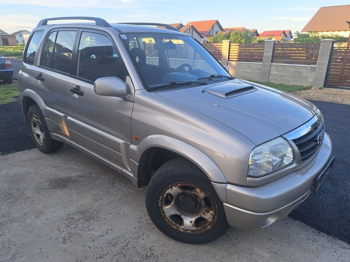 Vând Suzuki Grand Vitara 2.0 Diesel4×4