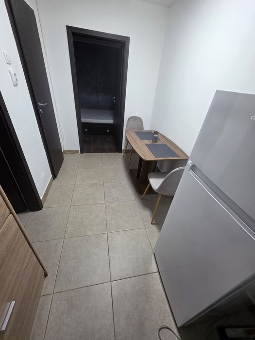 Inchiriez garsoniera ,36 m utili