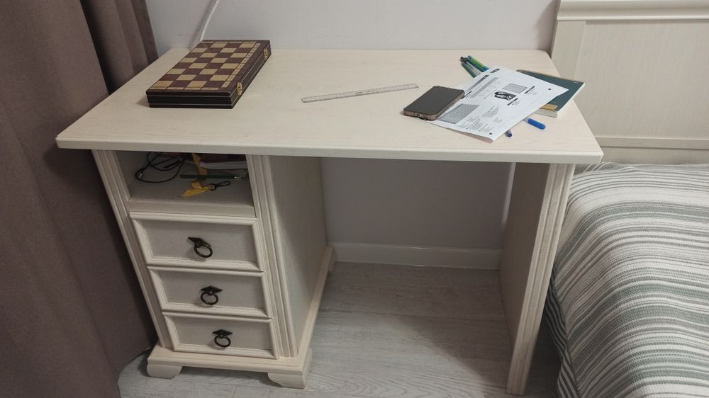 Письменный стол, школьный