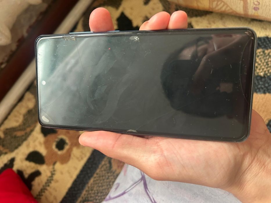 Самсунг А52 128гб обмен есть