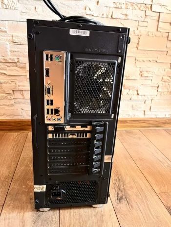 vand pc super pentru gaming