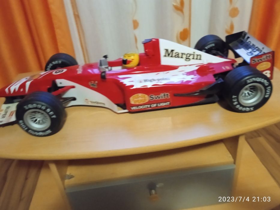 Mașina mare de curse jucărie pentru copii de peste 10 ani