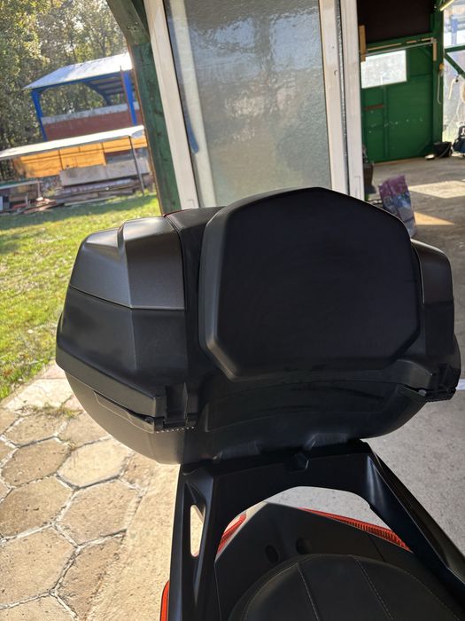 Куфар за yamaha x-max 300