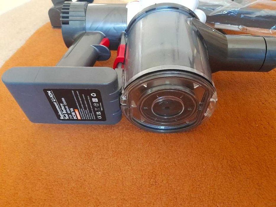 Vand aspirator vertical Dyson V 6 +