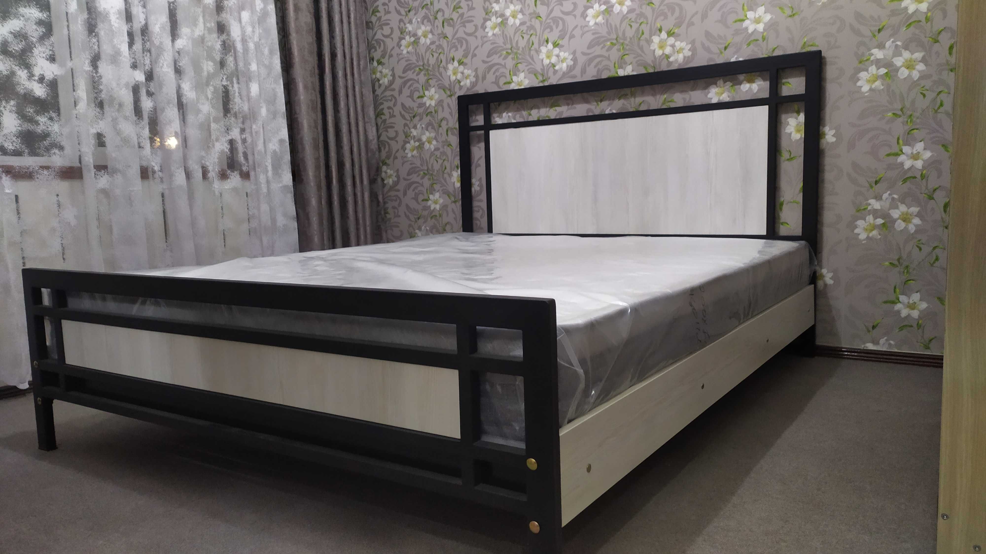 Металлическая двухспальная кровать Кровать в стиле лофт