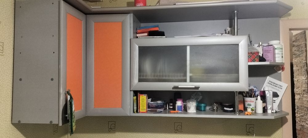 Продам кухонный гарнитур угловой