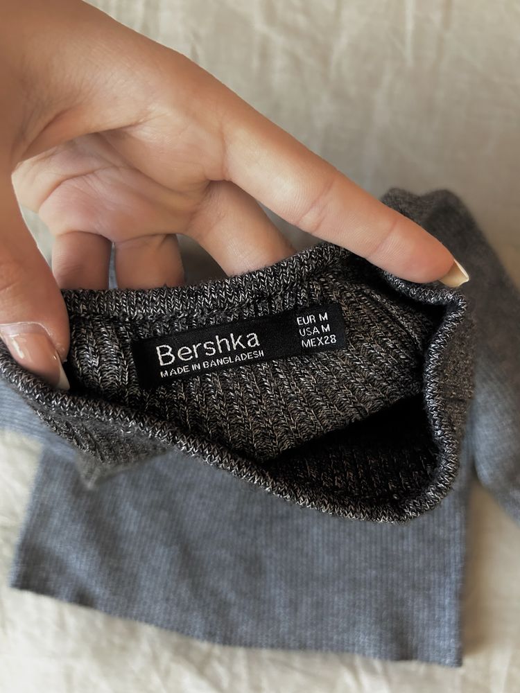 Блуза “Bershka”