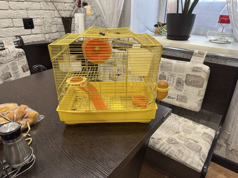 Продам клетку для хомяка