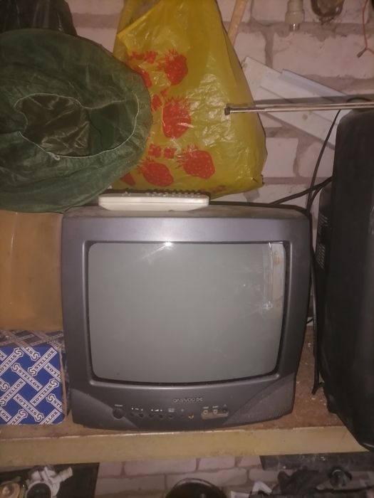 Продам телевизор