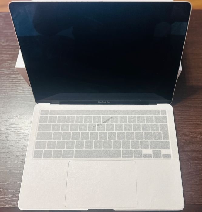 MacBook Pro 13" 2020 intel i5, 512 GB SSD, 16 GB RAM