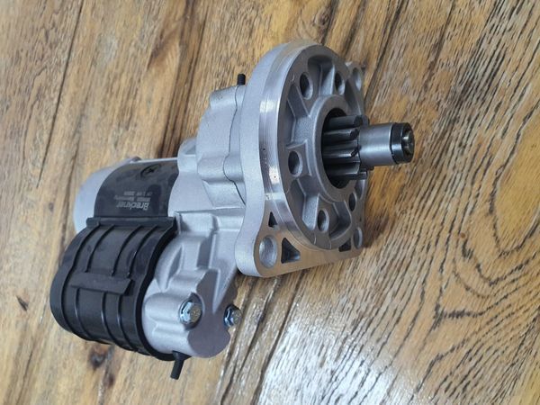 electromotor pentru ARO si U445 cu reductor de putere , garantie WYXP