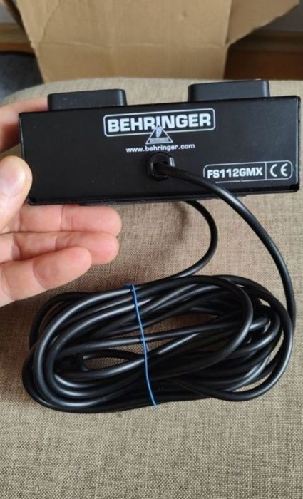 Pedala dubla chitara Behringer FS112GMX AMP Dual Switch Pedal