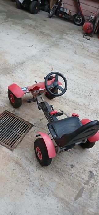 Cart masinuta cu pedale