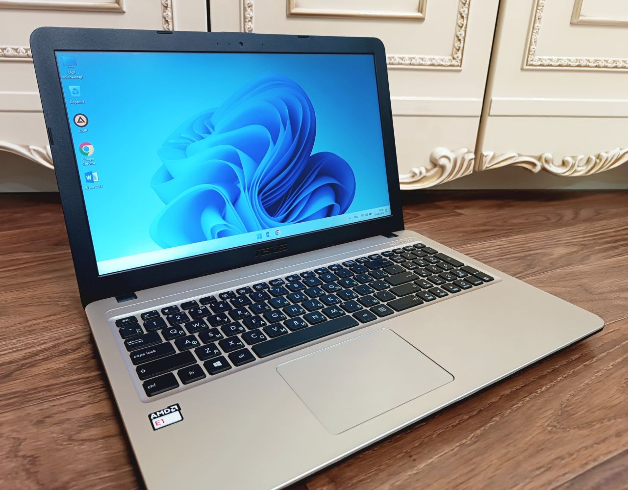 НОУТБУК Asus в отличном состоянии.