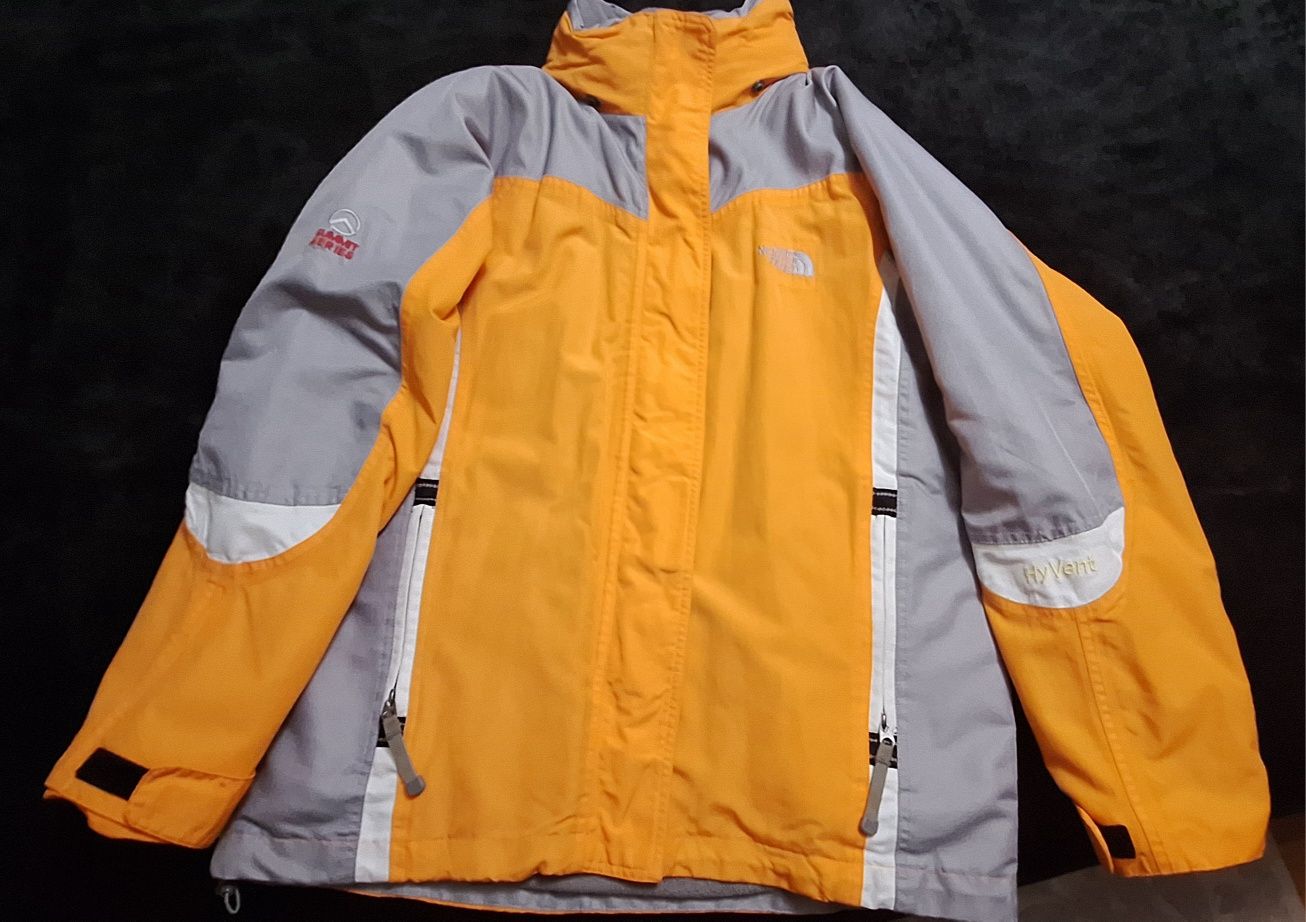 Зимно яке The North Face-M, панталон Crivit-S, шапка Helly Hansen