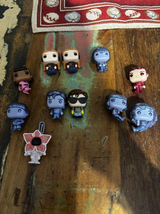 Stranger Things - kinder joy / фигурки