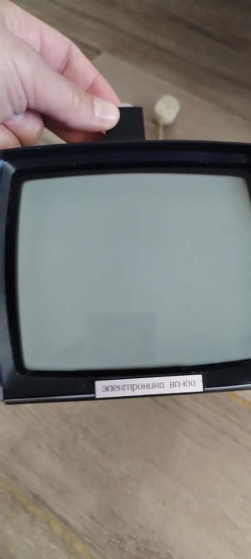Televizor portabil Elktra TV 100 Lenin aniversar
