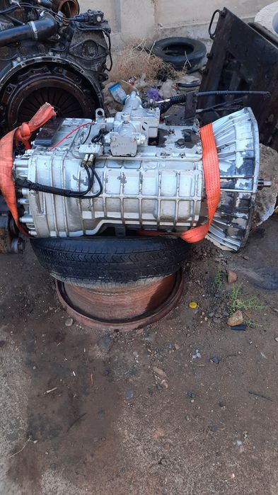 Двигатель скания Pdi 420r 2007 год.И коробка передач  для HOWO и SINOT