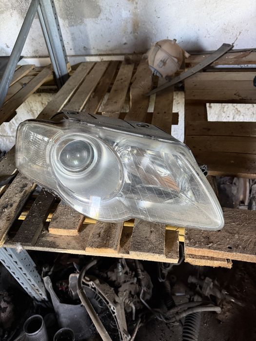 Far dreapta vw passat b6 cu lupa