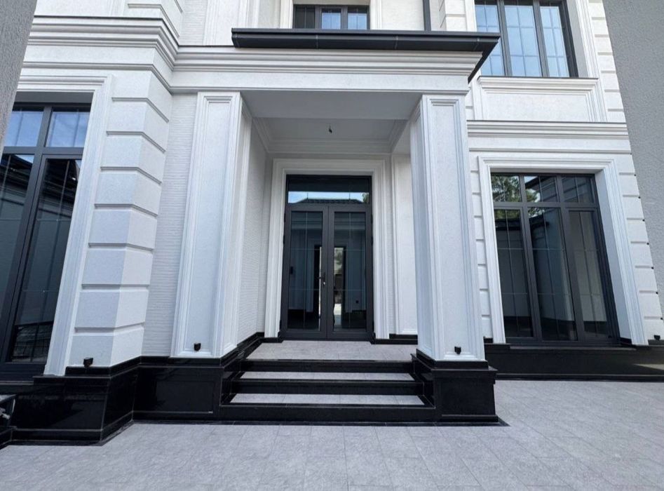 Амир Тимур Махаля продается 2 коттеджа 2.2 соток каждый 8 комнат