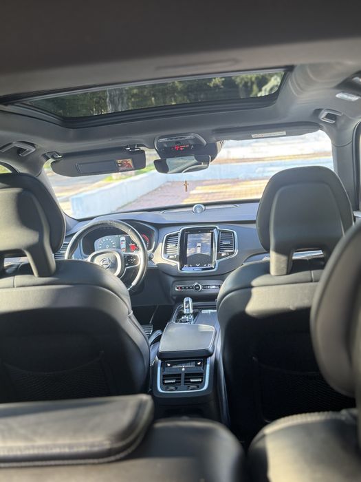 Volvo XC 90-T8 Hybrid 400 cp R design