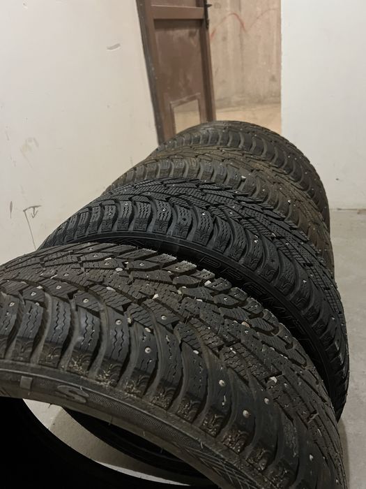 Шины зимние два комплекта