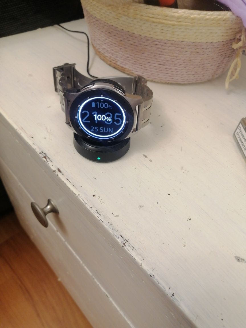Samsung galaxy Watch sm-r800