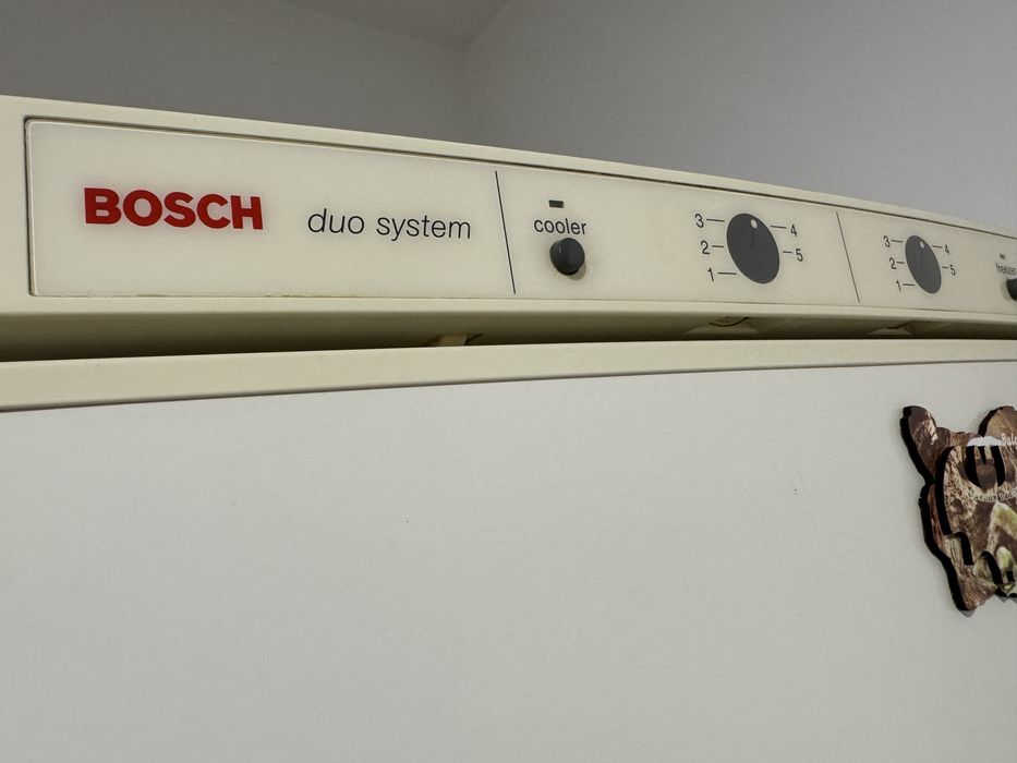 Combina frigorifica Bosch duo system / 333 l / 2 motoare