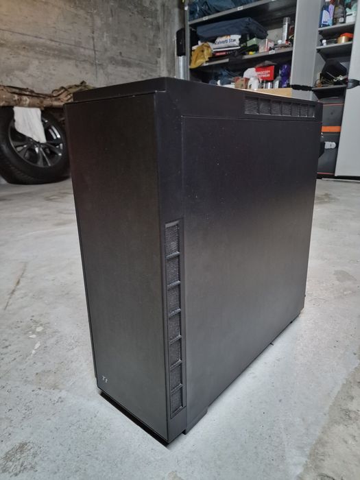 Carcasa Thermaltake Versa C23 + sursa Asus TUF 650 W