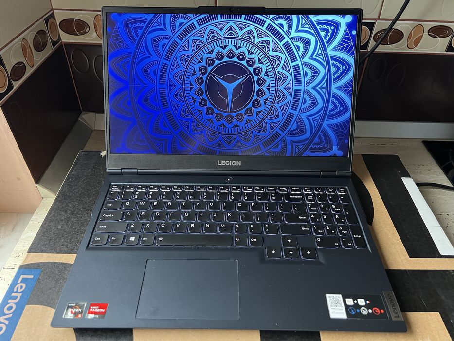 Laptop Gaming Lenovo LEGION 5 Ryzen 5 5600 RTX 3060 16Gb ram 512GB SSD