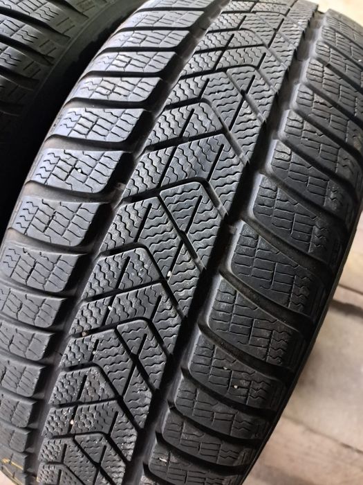 2 anvelope iarnă 225 55 r18 Pirelli