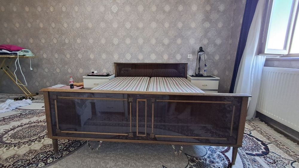 Кровать двуспальная