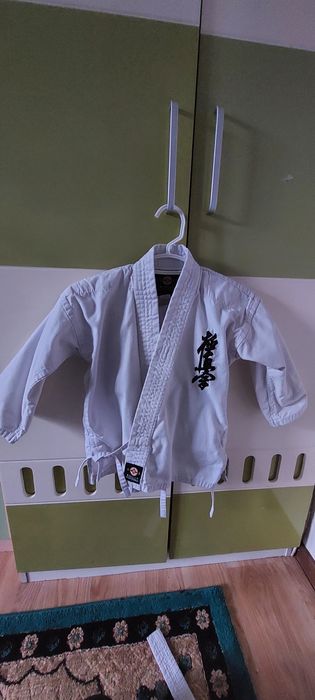 Продам кимано на возраст 4-5лет