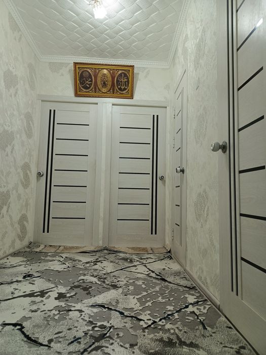 2 хонали квартира 1 этаж.евро ремонт нарсалари Билан срочна СОТИЛАДИ