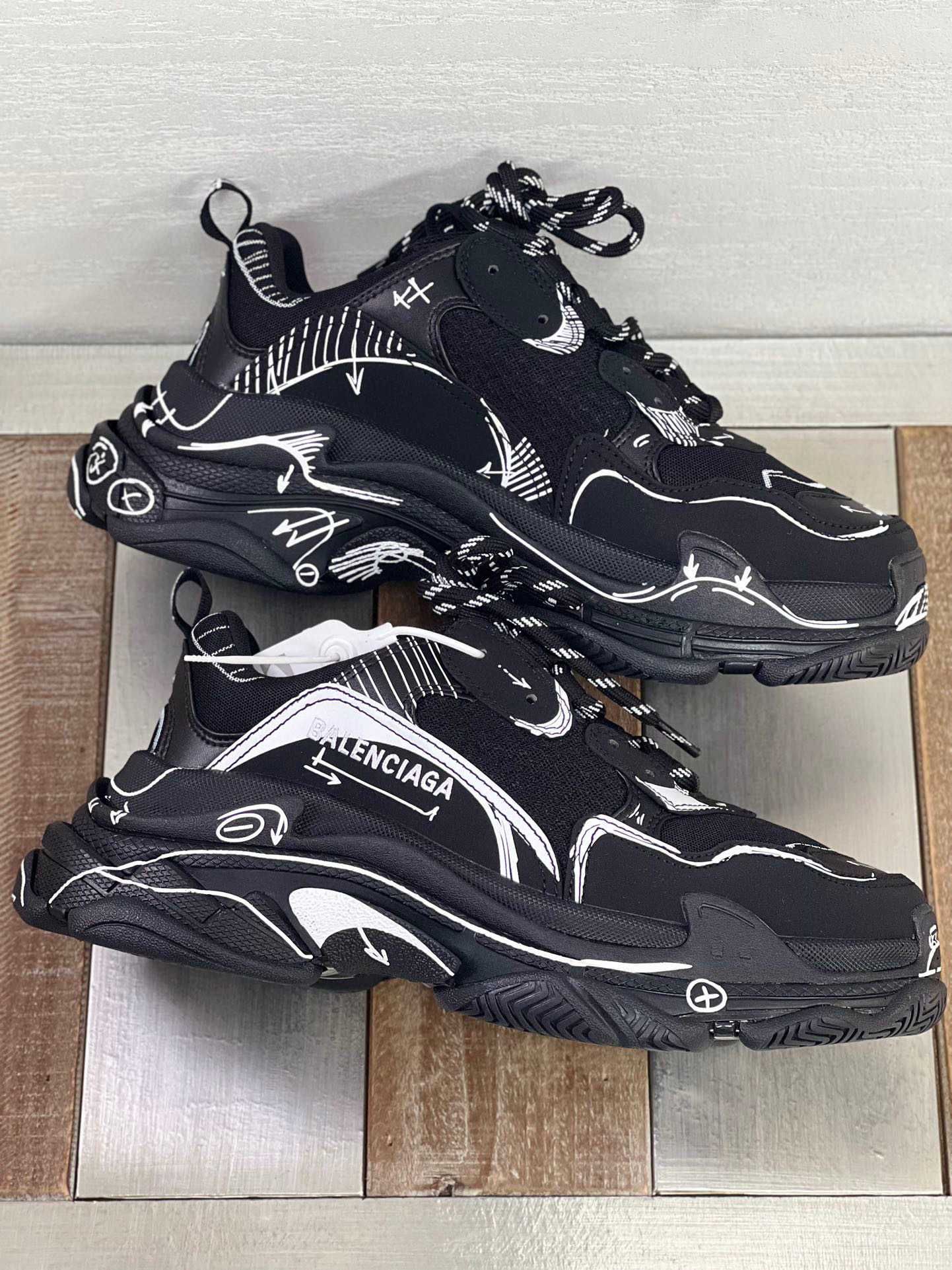 Adidasi Balenciaga Triple S - Premium