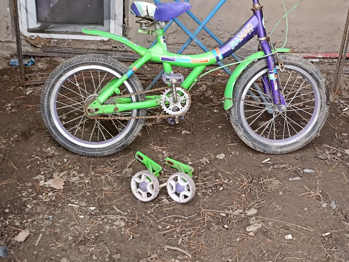 Продам детский велосипед б/у или на запчасти