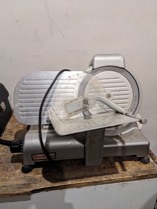 Слайсер Becker ES 220