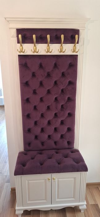 Mobilier si usi la comanda