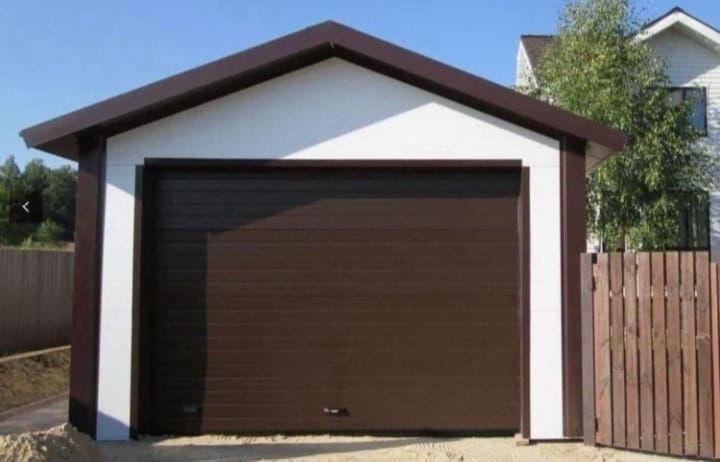 Vindem garaje metalice