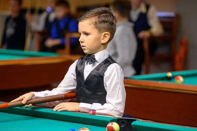 Обучение игре в бильярд для взрослых и детей!