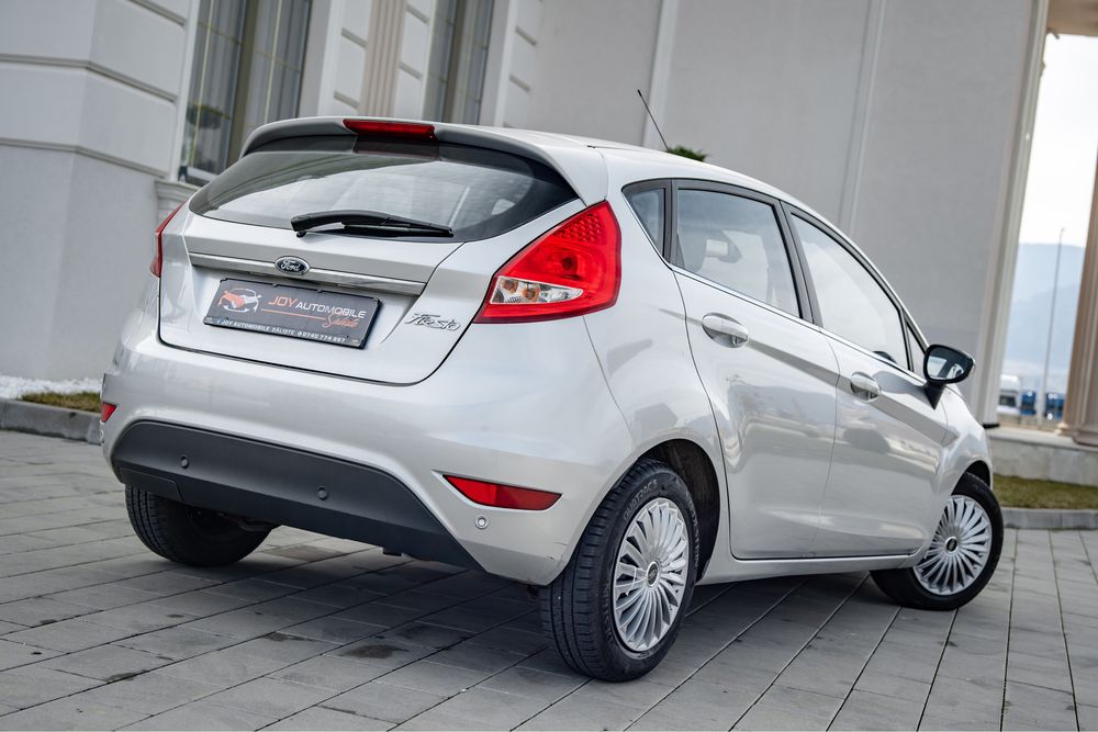 Ford Fiesta *Rate* 1,4 Benzina *Automat* 2011 *Garantie 12 Luni*