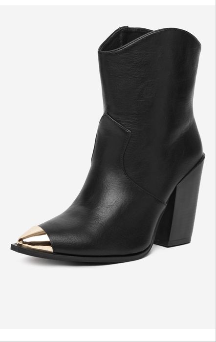 Продавам боти на Dee Zee