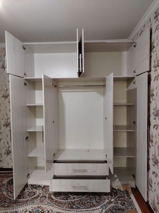 Shkaf sotiladi optom narxlarda sexdi uzidan